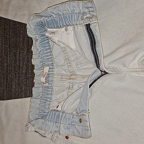 Girls Levis High Lose Jeans, Size 10 - Picture 6 of 7